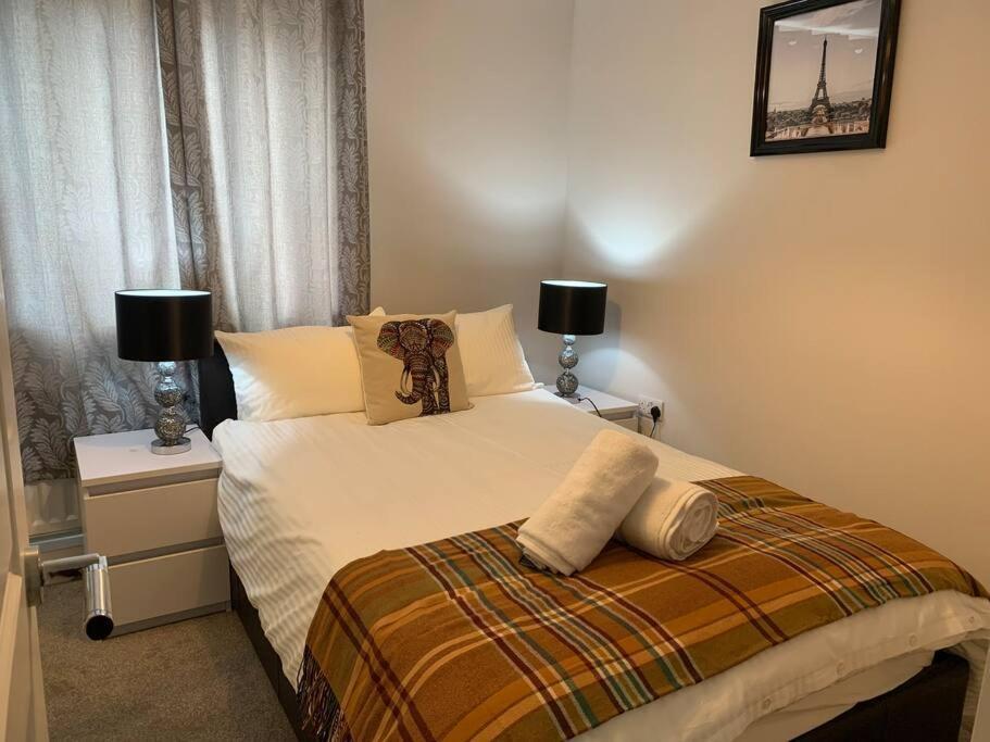 Aqua Dreams - Serviced Luxury Modern Belfast City Centre 2 Bed Apartment Dış mekan fotoğraf