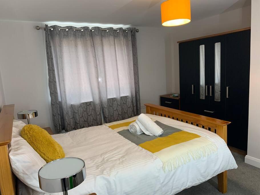 Aqua Dreams - Serviced Luxury Modern Belfast City Centre 2 Bed Apartment Dış mekan fotoğraf