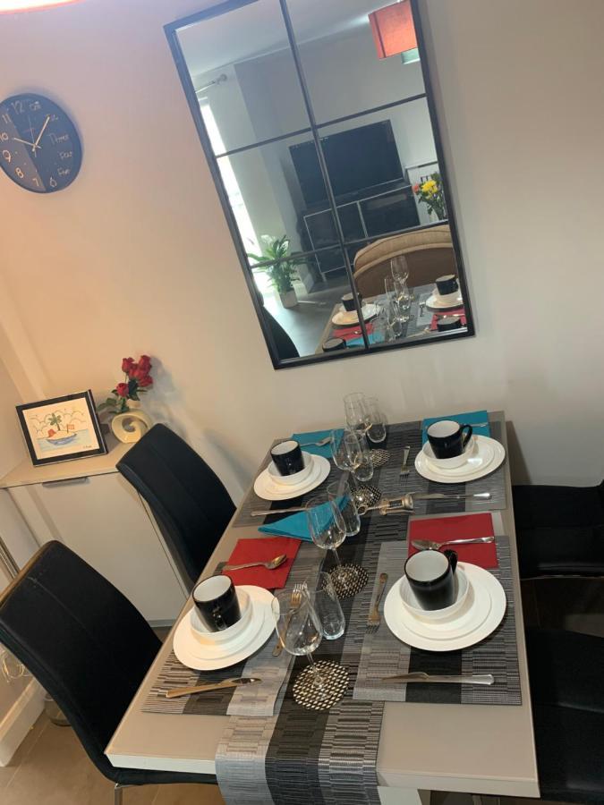 Aqua Dreams - Serviced Luxury Modern Belfast City Centre 2 Bed Apartment Dış mekan fotoğraf