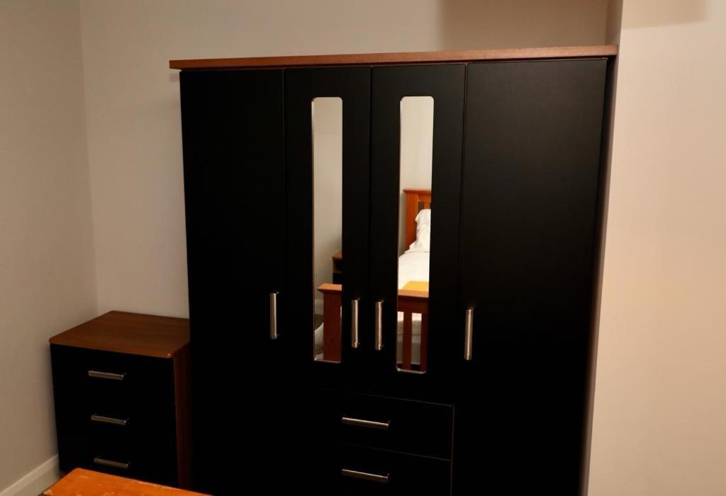 Aqua Dreams - Serviced Luxury Modern Belfast City Centre 2 Bed Apartment Dış mekan fotoğraf