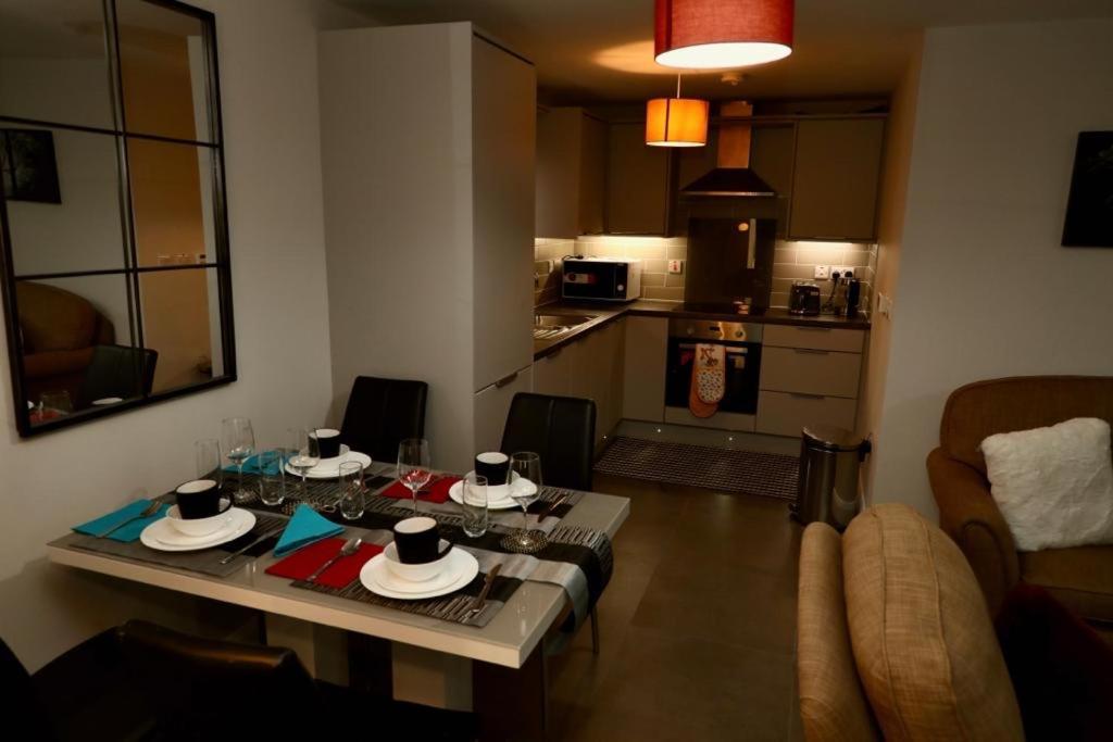 Aqua Dreams - Serviced Luxury Modern Belfast City Centre 2 Bed Apartment Dış mekan fotoğraf
